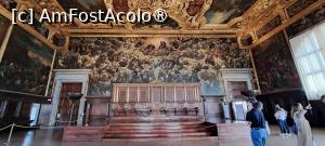 [P64] Sala Marelui Consiliu (Sala del Maggior Consiglio), Paradisul lui Tintoretto » foto by irinad
 - 
<span class="allrVoted glyphicon glyphicon-heart hidden" id="av1477356"></span>
<a class="m-l-10 hidden" id="sv1477356" onclick="voting_Foto_DelVot(,1477356,1229)" role="button">șterge vot <span class="glyphicon glyphicon-remove"></span></a>
<a id="v91477356" class=" c-red"  onclick="voting_Foto_SetVot(1477356)" role="button"><span class="glyphicon glyphicon-heart-empty"></span> <b>LIKE</b> = Votează poza</a> <img class="hidden"  id="f1477356W9" src="/imagini/loader.gif" border="0" /><span class="AjErrMes hidden" id="e1477356ErM"></span>