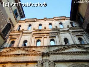 [P04] Porta Borsari este o poarta romana maiestuosa » foto by GabrielaG
 - 
<span class="allrVoted glyphicon glyphicon-heart hidden" id="av741880"></span>
<a class="m-l-10 hidden" id="sv741880" onclick="voting_Foto_DelVot(,741880,1233)" role="button">șterge vot <span class="glyphicon glyphicon-remove"></span></a>
<a id="v9741880" class=" c-red"  onclick="voting_Foto_SetVot(741880)" role="button"><span class="glyphicon glyphicon-heart-empty"></span> <b>LIKE</b> = Votează poza</a> <img class="hidden"  id="f741880W9" src="/imagini/loader.gif" border="0" /><span class="AjErrMes hidden" id="e741880ErM"></span>