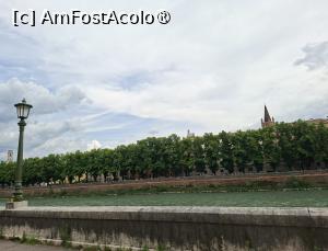 [P29] Râul Adige, malul stâng văzut de pe Ponte della Vittoria » foto by Carmen Ion
 - 
<span class="allrVoted glyphicon glyphicon-heart hidden" id="av1547934"></span>
<a class="m-l-10 hidden" id="sv1547934" onclick="voting_Foto_DelVot(,1547934,1233)" role="button">șterge vot <span class="glyphicon glyphicon-remove"></span></a>
<a id="v91547934" class=" c-red"  onclick="voting_Foto_SetVot(1547934)" role="button"><span class="glyphicon glyphicon-heart-empty"></span> <b>LIKE</b> = Votează poza</a> <img class="hidden"  id="f1547934W9" src="/imagini/loader.gif" border="0" /><span class="AjErrMes hidden" id="e1547934ErM"></span>