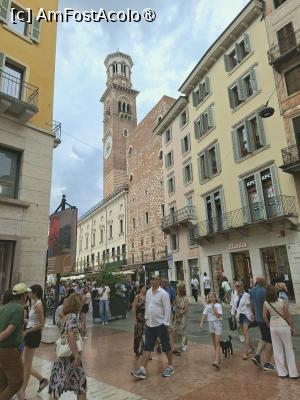 [P44] Piazza dei Signori și Torre del Gardello » foto by Carmen Ion
 - 
<span class="allrVoted glyphicon glyphicon-heart hidden" id="av1547949"></span>
<a class="m-l-10 hidden" id="sv1547949" onclick="voting_Foto_DelVot(,1547949,1233)" role="button">șterge vot <span class="glyphicon glyphicon-remove"></span></a>
<a id="v91547949" class=" c-red"  onclick="voting_Foto_SetVot(1547949)" role="button"><span class="glyphicon glyphicon-heart-empty"></span> <b>LIKE</b> = Votează poza</a> <img class="hidden"  id="f1547949W9" src="/imagini/loader.gif" border="0" /><span class="AjErrMes hidden" id="e1547949ErM"></span>