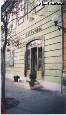 [P18] cofetaria Ruszwurm-cea mai veche din Budapesta » foto by luciaoradea
 - 
<span class="allrVoted glyphicon glyphicon-heart hidden" id="av168388"></span>
<a class="m-l-10 hidden" id="sv168388" onclick="voting_Foto_DelVot(,168388,1275)" role="button">șterge vot <span class="glyphicon glyphicon-remove"></span></a>
<a id="v9168388" class=" c-red"  onclick="voting_Foto_SetVot(168388)" role="button"><span class="glyphicon glyphicon-heart-empty"></span> <b>LIKE</b> = Votează poza</a> <img class="hidden"  id="f168388W9" src="/imagini/loader.gif" border="0" /><span class="AjErrMes hidden" id="e168388ErM"></span>
