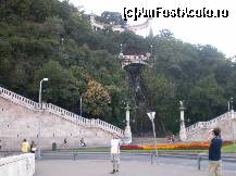 [P02] Statuia comemorativa si cascada de la baza dealului Gellert, spre podul Elisabeta. » foto by presario
 - 
<span class="allrVoted glyphicon glyphicon-heart hidden" id="av140509"></span>
<a class="m-l-10 hidden" id="sv140509" onclick="voting_Foto_DelVot(,140509,1275)" role="button">șterge vot <span class="glyphicon glyphicon-remove"></span></a>
<a id="v9140509" class=" c-red"  onclick="voting_Foto_SetVot(140509)" role="button"><span class="glyphicon glyphicon-heart-empty"></span> <b>LIKE</b> = Votează poza</a> <img class="hidden"  id="f140509W9" src="/imagini/loader.gif" border="0" /><span class="AjErrMes hidden" id="e140509ErM"></span>