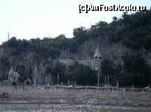 [P26] Biserica din pestera, de la baza dealului Gellert. » foto by presario
 - 
<span class="allrVoted glyphicon glyphicon-heart hidden" id="av140547"></span>
<a class="m-l-10 hidden" id="sv140547" onclick="voting_Foto_DelVot(,140547,1275)" role="button">șterge vot <span class="glyphicon glyphicon-remove"></span></a>
<a id="v9140547" class=" c-red"  onclick="voting_Foto_SetVot(140547)" role="button"><span class="glyphicon glyphicon-heart-empty"></span> <b>LIKE</b> = Votează poza</a> <img class="hidden"  id="f140547W9" src="/imagini/loader.gif" border="0" /><span class="AjErrMes hidden" id="e140547ErM"></span>