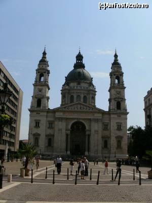 [P09] Catedrala Sfantul Stefan » foto by IULIU ANTAL
 - 
<span class="allrVoted glyphicon glyphicon-heart hidden" id="av581188"></span>
<a class="m-l-10 hidden" id="sv581188" onclick="voting_Foto_DelVot(,581188,1275)" role="button">șterge vot <span class="glyphicon glyphicon-remove"></span></a>
<a id="v9581188" class=" c-red"  onclick="voting_Foto_SetVot(581188)" role="button"><span class="glyphicon glyphicon-heart-empty"></span> <b>LIKE</b> = Votează poza</a> <img class="hidden"  id="f581188W9" src="/imagini/loader.gif" border="0" /><span class="AjErrMes hidden" id="e581188ErM"></span>