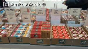 [P35] Szentendre, magazinul de martipan » foto by Yolanda
 - 
<span class="allrVoted glyphicon glyphicon-heart hidden" id="av1511990"></span>
<a class="m-l-10 hidden" id="sv1511990" onclick="voting_Foto_DelVot(,1511990,1275)" role="button">șterge vot <span class="glyphicon glyphicon-remove"></span></a>
<a id="v91511990" class=" c-red"  onclick="voting_Foto_SetVot(1511990)" role="button"><span class="glyphicon glyphicon-heart-empty"></span> <b>LIKE</b> = Votează poza</a> <img class="hidden"  id="f1511990W9" src="/imagini/loader.gif" border="0" /><span class="AjErrMes hidden" id="e1511990ErM"></span>