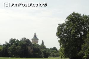 [P23] Pe insula exista si un frumos Turn de apa, construit in stil arhitectonic Art Nouveau, care furnizeaza apa hotelurilor si restaurantelor de aici. » foto by geani anto
 - 
<span class="allrVoted glyphicon glyphicon-heart hidden" id="av1328571"></span>
<a class="m-l-10 hidden" id="sv1328571" onclick="voting_Foto_DelVot(,1328571,1275)" role="button">șterge vot <span class="glyphicon glyphicon-remove"></span></a>
<a id="v91328571" class=" c-red"  onclick="voting_Foto_SetVot(1328571)" role="button"><span class="glyphicon glyphicon-heart-empty"></span> <b>LIKE</b> = Votează poza</a> <img class="hidden"  id="f1328571W9" src="/imagini/loader.gif" border="0" /><span class="AjErrMes hidden" id="e1328571ErM"></span>