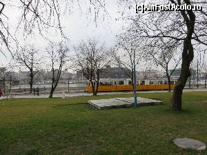 [P06] Tramvai pe malul Dunării.  » foto by tata123 🔱
 - 
<span class="allrVoted glyphicon glyphicon-heart hidden" id="av602553"></span>
<a class="m-l-10 hidden" id="sv602553" onclick="voting_Foto_DelVot(,602553,1275)" role="button">șterge vot <span class="glyphicon glyphicon-remove"></span></a>
<a id="v9602553" class=" c-red"  onclick="voting_Foto_SetVot(602553)" role="button"><span class="glyphicon glyphicon-heart-empty"></span> <b>LIKE</b> = Votează poza</a> <img class="hidden"  id="f602553W9" src="/imagini/loader.gif" border="0" /><span class="AjErrMes hidden" id="e602553ErM"></span>