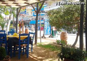 [P14] 14_taverna stelios » foto by danapp
 - 
<span class="allrVoted glyphicon glyphicon-heart hidden" id="av389418"></span>
<a class="m-l-10 hidden" id="sv389418" onclick="voting_Foto_DelVot(,389418,1428)" role="button">șterge vot <span class="glyphicon glyphicon-remove"></span></a>
<a id="v9389418" class=" c-red"  onclick="voting_Foto_SetVot(389418)" role="button"><span class="glyphicon glyphicon-heart-empty"></span> <b>LIKE</b> = Votează poza</a> <img class="hidden"  id="f389418W9" src="/imagini/loader.gif" border="0" /><span class="AjErrMes hidden" id="e389418ErM"></span>
