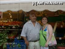 [P23] împreună cu Mitikas, patronul minimarketului de lângă vila Mariana+ Nei Pori » foto by mirelopodu*
 - 
<span class="allrVoted glyphicon glyphicon-heart hidden" id="av34189"></span>
<a class="m-l-10 hidden" id="sv34189" onclick="voting_Foto_DelVot(,34189,1428)" role="button">șterge vot <span class="glyphicon glyphicon-remove"></span></a>
<a id="v934189" class=" c-red"  onclick="voting_Foto_SetVot(34189)" role="button"><span class="glyphicon glyphicon-heart-empty"></span> <b>LIKE</b> = Votează poza</a> <img class="hidden"  id="f34189W9" src="/imagini/loader.gif" border="0" /><span class="AjErrMes hidden" id="e34189ErM"></span>