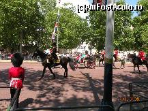 [P05] Majestatea Sa in drum spre Buckingham Palace » foto by Alina53
 - 
<span class="allrVoted glyphicon glyphicon-heart hidden" id="av57400"></span>
<a class="m-l-10 hidden" id="sv57400" onclick="voting_Foto_DelVot(,57400,1570)" role="button">șterge vot <span class="glyphicon glyphicon-remove"></span></a>
<a id="v957400" class=" c-red"  onclick="voting_Foto_SetVot(57400)" role="button"><span class="glyphicon glyphicon-heart-empty"></span> <b>LIKE</b> = Votează poza</a> <img class="hidden"  id="f57400W9" src="/imagini/loader.gif" border="0" /><span class="AjErrMes hidden" id="e57400ErM"></span>