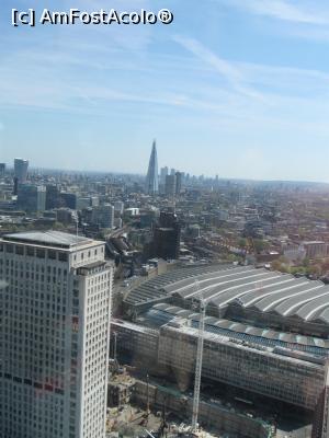[P14] 14. În stânga clădirea „Shell Centre”, în dreapta gara „Waterloo”.  » foto by doinafil
 - 
<span class="allrVoted glyphicon glyphicon-heart hidden" id="av792724"></span>
<a class="m-l-10 hidden" id="sv792724" onclick="voting_Foto_DelVot(,792724,1570)" role="button">șterge vot <span class="glyphicon glyphicon-remove"></span></a>
<a id="v9792724" class=" c-red"  onclick="voting_Foto_SetVot(792724)" role="button"><span class="glyphicon glyphicon-heart-empty"></span> <b>LIKE</b> = Votează poza</a> <img class="hidden"  id="f792724W9" src="/imagini/loader.gif" border="0" /><span class="AjErrMes hidden" id="e792724ErM"></span>
