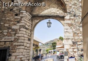 [P08] Taormina -Porta Catania » foto by Yersinia Pestis
 - 
<span class="allrVoted glyphicon glyphicon-heart hidden" id="av1516017"></span>
<a class="m-l-10 hidden" id="sv1516017" onclick="voting_Foto_DelVot(,1516017,1579)" role="button">șterge vot <span class="glyphicon glyphicon-remove"></span></a>
<a id="v91516017" class=" c-red"  onclick="voting_Foto_SetVot(1516017)" role="button"><span class="glyphicon glyphicon-heart-empty"></span> <b>LIKE</b> = Votează poza</a> <img class="hidden"  id="f1516017W9" src="/imagini/loader.gif" border="0" /><span class="AjErrMes hidden" id="e1516017ErM"></span>