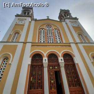 [P29] Symi, Biserica Sf. Treime, Fațada cu două Turle frumoase » foto by mprofeanu
 - 
<span class="allrVoted glyphicon glyphicon-heart hidden" id="av1419071"></span>
<a class="m-l-10 hidden" id="sv1419071" onclick="voting_Foto_DelVot(,1419071,1588)" role="button">șterge vot <span class="glyphicon glyphicon-remove"></span></a>
<a id="v91419071" class=" c-red"  onclick="voting_Foto_SetVot(1419071)" role="button"><span class="glyphicon glyphicon-heart-empty"></span> <b>LIKE</b> = Votează poza</a> <img class="hidden"  id="f1419071W9" src="/imagini/loader.gif" border="0" /><span class="AjErrMes hidden" id="e1419071ErM"></span>