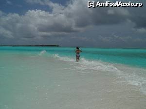 [P15] limba de nisip ce a cântărit foarte mult în alegerea noastră... în depărtare se vede Holiday Island » foto by barbu minel
 - 
<span class="allrVoted glyphicon glyphicon-heart hidden" id="av519056"></span>
<a class="m-l-10 hidden" id="sv519056" onclick="voting_Foto_DelVot(,519056,1589)" role="button">șterge vot <span class="glyphicon glyphicon-remove"></span></a>
<a id="v9519056" class=" c-red"  onclick="voting_Foto_SetVot(519056)" role="button"><span class="glyphicon glyphicon-heart-empty"></span> <b>LIKE</b> = Votează poza</a> <img class="hidden"  id="f519056W9" src="/imagini/loader.gif" border="0" /><span class="AjErrMes hidden" id="e519056ErM"></span>