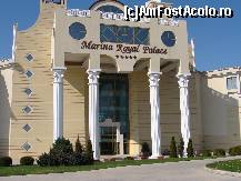 [P01] intrare hotel-vedere dinspre parcare » foto by geosler
 - 
<span class="allrVoted glyphicon glyphicon-heart hidden" id="av63112"></span>
<a class="m-l-10 hidden" id="sv63112" onclick="voting_Foto_DelVot(,63112,1618)" role="button">șterge vot <span class="glyphicon glyphicon-remove"></span></a>
<a id="v963112" class=" c-red"  onclick="voting_Foto_SetVot(63112)" role="button"><span class="glyphicon glyphicon-heart-empty"></span> <b>LIKE</b> = Votează poza</a> <img class="hidden"  id="f63112W9" src="/imagini/loader.gif" border="0" /><span class="AjErrMes hidden" id="e63112ErM"></span>