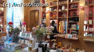 [P03] Centrul de arta Caumont, buticul cu suveniruri » foto by Yolanda
 - 
<span class="allrVoted glyphicon glyphicon-heart hidden" id="av1526404"></span>
<a class="m-l-10 hidden" id="sv1526404" onclick="voting_Foto_DelVot(,1526404,1628)" role="button">șterge vot <span class="glyphicon glyphicon-remove"></span></a>
<a id="v91526404" class=" c-red"  onclick="voting_Foto_SetVot(1526404)" role="button"><span class="glyphicon glyphicon-heart-empty"></span> <b>LIKE</b> = Votează poza</a> <img class="hidden"  id="f1526404W9" src="/imagini/loader.gif" border="0" /><span class="AjErrMes hidden" id="e1526404ErM"></span>