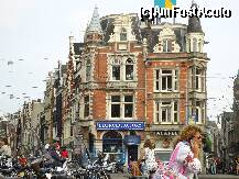 [P19] Amsterdam - forfota din centrul orasului » foto by kmy
 - 
<span class="allrVoted glyphicon glyphicon-heart hidden" id="av212879"></span>
<a class="m-l-10 hidden" id="sv212879" onclick="voting_Foto_DelVot(,212879,1639)" role="button">șterge vot <span class="glyphicon glyphicon-remove"></span></a>
<a id="v9212879" class=" c-red"  onclick="voting_Foto_SetVot(212879)" role="button"><span class="glyphicon glyphicon-heart-empty"></span> <b>LIKE</b> = Votează poza</a> <img class="hidden"  id="f212879W9" src="/imagini/loader.gif" border="0" /><span class="AjErrMes hidden" id="e212879ErM"></span>