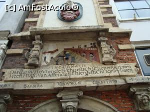 [P24] O altă poartă misterioasă din secolul 16, fostul spital Elisabeta » foto by mireille
 - 
<span class="allrVoted glyphicon glyphicon-heart hidden" id="av1063437"></span>
<a class="m-l-10 hidden" id="sv1063437" onclick="voting_Foto_DelVot(,1063437,1639)" role="button">șterge vot <span class="glyphicon glyphicon-remove"></span></a>
<a id="v91063437" class=" c-red"  onclick="voting_Foto_SetVot(1063437)" role="button"><span class="glyphicon glyphicon-heart-empty"></span> <b>LIKE</b> = Votează poza</a> <img class="hidden"  id="f1063437W9" src="/imagini/loader.gif" border="0" /><span class="AjErrMes hidden" id="e1063437ErM"></span>
