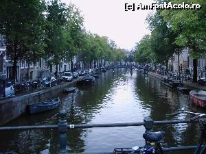 [P02] La plimbare pe unul din nenumaratele Gracht-uri » foto by andreip2
 - 
<span class="allrVoted glyphicon glyphicon-heart hidden" id="av547826"></span>
<a class="m-l-10 hidden" id="sv547826" onclick="voting_Foto_DelVot(,547826,1639)" role="button">șterge vot <span class="glyphicon glyphicon-remove"></span></a>
<a id="v9547826" class=" c-red"  onclick="voting_Foto_SetVot(547826)" role="button"><span class="glyphicon glyphicon-heart-empty"></span> <b>LIKE</b> = Votează poza</a> <img class="hidden"  id="f547826W9" src="/imagini/loader.gif" border="0" /><span class="AjErrMes hidden" id="e547826ErM"></span>