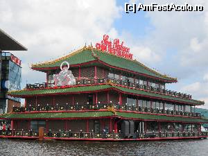 [P20] Restaurantul chinezesc plutitor, Amsterdam » foto by krondia*
 - 
<span class="allrVoted glyphicon glyphicon-heart hidden" id="av533240"></span>
<a class="m-l-10 hidden" id="sv533240" onclick="voting_Foto_DelVot(,533240,1639)" role="button">șterge vot <span class="glyphicon glyphicon-remove"></span></a>
<a id="v9533240" class=" c-red"  onclick="voting_Foto_SetVot(533240)" role="button"><span class="glyphicon glyphicon-heart-empty"></span> <b>LIKE</b> = Votează poza</a> <img class="hidden"  id="f533240W9" src="/imagini/loader.gif" border="0" /><span class="AjErrMes hidden" id="e533240ErM"></span>