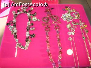 [P18] Expoziţie cu vânzare » foto by Michi
 - 
<span class="allrVoted glyphicon glyphicon-heart hidden" id="av1162944"></span>
<a class="m-l-10 hidden" id="sv1162944" onclick="voting_Foto_DelVot(,1162944,1639)" role="button">șterge vot <span class="glyphicon glyphicon-remove"></span></a>
<a id="v91162944" class=" c-red"  onclick="voting_Foto_SetVot(1162944)" role="button"><span class="glyphicon glyphicon-heart-empty"></span> <b>LIKE</b> = Votează poza</a> <img class="hidden"  id="f1162944W9" src="/imagini/loader.gif" border="0" /><span class="AjErrMes hidden" id="e1162944ErM"></span>