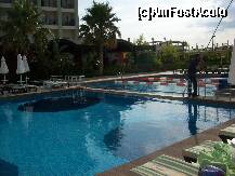 [P10] Piscina- se aspira fundul piscinei. » foto by machetrei
 - 
<span class="allrVoted glyphicon glyphicon-heart hidden" id="av251842"></span>
<a class="m-l-10 hidden" id="sv251842" onclick="voting_Foto_DelVot(,251842,1683)" role="button">șterge vot <span class="glyphicon glyphicon-remove"></span></a>
<a id="v9251842" class=" c-red"  onclick="voting_Foto_SetVot(251842)" role="button"><span class="glyphicon glyphicon-heart-empty"></span> <b>LIKE</b> = Votează poza</a> <img class="hidden"  id="f251842W9" src="/imagini/loader.gif" border="0" /><span class="AjErrMes hidden" id="e251842ErM"></span>