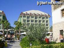 [P01] Hotelul vazut de pe aleea catre plaja » foto by micheline
 - 
<span class="allrVoted glyphicon glyphicon-heart hidden" id="av146314"></span>
<a class="m-l-10 hidden" id="sv146314" onclick="voting_Foto_DelVot(,146314,1683)" role="button">șterge vot <span class="glyphicon glyphicon-remove"></span></a>
<a id="v9146314" class=" c-red"  onclick="voting_Foto_SetVot(146314)" role="button"><span class="glyphicon glyphicon-heart-empty"></span> <b>LIKE</b> = Votează poza</a> <img class="hidden"  id="f146314W9" src="/imagini/loader.gif" border="0" /><span class="AjErrMes hidden" id="e146314ErM"></span>