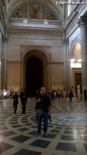 [P15] interior pantheon » foto by calincheita
 - 
<span class="allrVoted glyphicon glyphicon-heart hidden" id="av667618"></span>
<a class="m-l-10 hidden" id="sv667618" onclick="voting_Foto_DelVot(,667618,1684)" role="button">șterge vot <span class="glyphicon glyphicon-remove"></span></a>
<a id="v9667618" class=" c-red"  onclick="voting_Foto_SetVot(667618)" role="button"><span class="glyphicon glyphicon-heart-empty"></span> <b>LIKE</b> = Votează poza</a> <img class="hidden"  id="f667618W9" src="/imagini/loader.gif" border="0" /><span class="AjErrMes hidden" id="e667618ErM"></span>