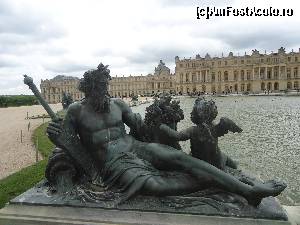 [P14] Castelul Versailles » foto by DepartureGate7
 - 
<span class="allrVoted glyphicon glyphicon-heart hidden" id="av595407"></span>
<a class="m-l-10 hidden" id="sv595407" onclick="voting_Foto_DelVot(,595407,1684)" role="button">șterge vot <span class="glyphicon glyphicon-remove"></span></a>
<a id="v9595407" class=" c-red"  onclick="voting_Foto_SetVot(595407)" role="button"><span class="glyphicon glyphicon-heart-empty"></span> <b>LIKE</b> = Votează poza</a> <img class="hidden"  id="f595407W9" src="/imagini/loader.gif" border="0" /><span class="AjErrMes hidden" id="e595407ErM"></span>