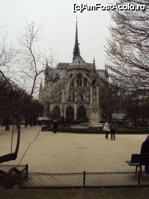 [P05] Catedrala Notre Dame » foto by riki
 - 
<span class="allrVoted glyphicon glyphicon-heart hidden" id="av678865"></span>
<a class="m-l-10 hidden" id="sv678865" onclick="voting_Foto_DelVot(,678865,1684)" role="button">șterge vot <span class="glyphicon glyphicon-remove"></span></a>
<a id="v9678865" class=" c-red"  onclick="voting_Foto_SetVot(678865)" role="button"><span class="glyphicon glyphicon-heart-empty"></span> <b>LIKE</b> = Votează poza</a> <img class="hidden"  id="f678865W9" src="/imagini/loader.gif" border="0" /><span class="AjErrMes hidden" id="e678865ErM"></span>