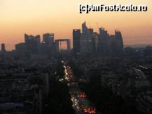 [P10] Celebrele bulevarde Grande Armee si Charles de Gaulle si cartierul La Defense vazute de pe Arcul de Triumf » foto by Puiu2010
 - 
<span class="allrVoted glyphicon glyphicon-heart hidden" id="av374388"></span>
<a class="m-l-10 hidden" id="sv374388" onclick="voting_Foto_DelVot(,374388,1684)" role="button">șterge vot <span class="glyphicon glyphicon-remove"></span></a>
<a id="v9374388" class=" c-red"  onclick="voting_Foto_SetVot(374388)" role="button"><span class="glyphicon glyphicon-heart-empty"></span> <b>LIKE</b> = Votează poza</a> <img class="hidden"  id="f374388W9" src="/imagini/loader.gif" border="0" /><span class="AjErrMes hidden" id="e374388ErM"></span>