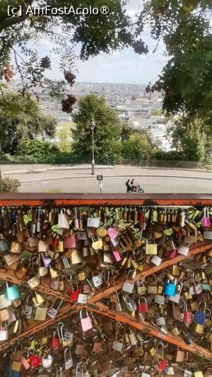 [P06] Lacatele iubirii de pe Colina Montmartre » foto by dorgo
 - 
<span class="allrVoted glyphicon glyphicon-heart hidden" id="av1548936"></span>
<a class="m-l-10 hidden" id="sv1548936" onclick="voting_Foto_DelVot(,1548936,1684)" role="button">șterge vot <span class="glyphicon glyphicon-remove"></span></a>
<a id="v91548936" class=" c-red"  onclick="voting_Foto_SetVot(1548936)" role="button"><span class="glyphicon glyphicon-heart-empty"></span> <b>LIKE</b> = Votează poza</a> <img class="hidden"  id="f1548936W9" src="/imagini/loader.gif" border="0" /><span class="AjErrMes hidden" id="e1548936ErM"></span>