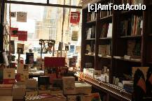 [P18] Interiorul unui anticariat din cartierul latin aflat pe malul stang, pe bulevardul St.Michel » foto by dorgo
 - 
<span class="allrVoted glyphicon glyphicon-heart hidden" id="av274211"></span>
<a class="m-l-10 hidden" id="sv274211" onclick="voting_Foto_DelVot(,274211,1684)" role="button">șterge vot <span class="glyphicon glyphicon-remove"></span></a>
<a id="v9274211" class=" c-red"  onclick="voting_Foto_SetVot(274211)" role="button"><span class="glyphicon glyphicon-heart-empty"></span> <b>LIKE</b> = Votează poza</a> <img class="hidden"  id="f274211W9" src="/imagini/loader.gif" border="0" /><span class="AjErrMes hidden" id="e274211ErM"></span>