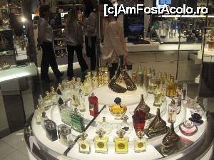 [P04] Galeriile Lafayette din Paris » foto by dorgo
 - 
<span class="allrVoted glyphicon glyphicon-heart hidden" id="av681762"></span>
<a class="m-l-10 hidden" id="sv681762" onclick="voting_Foto_DelVot(,681762,1684)" role="button">șterge vot <span class="glyphicon glyphicon-remove"></span></a>
<a id="v9681762" class=" c-red"  onclick="voting_Foto_SetVot(681762)" role="button"><span class="glyphicon glyphicon-heart-empty"></span> <b>LIKE</b> = Votează poza</a> <img class="hidden"  id="f681762W9" src="/imagini/loader.gif" border="0" /><span class="AjErrMes hidden" id="e681762ErM"></span>