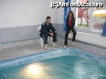 [P12] la piscina » foto by vladmld
 - 
<span class="allrVoted glyphicon glyphicon-heart hidden" id="av173782"></span>
<a class="m-l-10 hidden" id="sv173782" onclick="voting_Foto_DelVot(,173782,1707)" role="button">șterge vot <span class="glyphicon glyphicon-remove"></span></a>
<a id="v9173782" class=" c-red"  onclick="voting_Foto_SetVot(173782)" role="button"><span class="glyphicon glyphicon-heart-empty"></span> <b>LIKE</b> = Votează poza</a> <img class="hidden"  id="f173782W9" src="/imagini/loader.gif" border="0" /><span class="AjErrMes hidden" id="e173782ErM"></span>