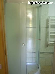 [P14] Cabina de dus  micuta » foto by alinutzza140*
 - 
<span class="allrVoted glyphicon glyphicon-heart hidden" id="av122010"></span>
<a class="m-l-10 hidden" id="sv122010" onclick="voting_Foto_DelVot(,122010,1707)" role="button">șterge vot <span class="glyphicon glyphicon-remove"></span></a>
<a id="v9122010" class=" c-red"  onclick="voting_Foto_SetVot(122010)" role="button"><span class="glyphicon glyphicon-heart-empty"></span> <b>LIKE</b> = Votează poza</a> <img class="hidden"  id="f122010W9" src="/imagini/loader.gif" border="0" /><span class="AjErrMes hidden" id="e122010ErM"></span>
