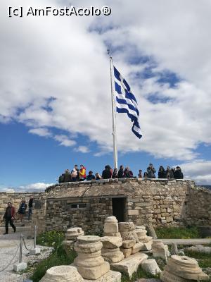 [P20] Platforma cu drapelul de pe Acropole » foto by crismis
 - 
<span class="allrVoted glyphicon glyphicon-heart hidden" id="av946485"></span>
<a class="m-l-10 hidden" id="sv946485" onclick="voting_Foto_DelVot(,946485,1710)" role="button">șterge vot <span class="glyphicon glyphicon-remove"></span></a>
<a id="v9946485" class=" c-red"  onclick="voting_Foto_SetVot(946485)" role="button"><span class="glyphicon glyphicon-heart-empty"></span> <b>LIKE</b> = Votează poza</a> <img class="hidden"  id="f946485W9" src="/imagini/loader.gif" border="0" /><span class="AjErrMes hidden" id="e946485ErM"></span>