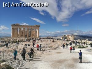 [P23] Parthenonul (dreapta) și Erechtheionul (stânga)  » foto by crismis
 - 
<span class="allrVoted glyphicon glyphicon-heart hidden" id="av946488"></span>
<a class="m-l-10 hidden" id="sv946488" onclick="voting_Foto_DelVot(,946488,1710)" role="button">șterge vot <span class="glyphicon glyphicon-remove"></span></a>
<a id="v9946488" class=" c-red"  onclick="voting_Foto_SetVot(946488)" role="button"><span class="glyphicon glyphicon-heart-empty"></span> <b>LIKE</b> = Votează poza</a> <img class="hidden"  id="f946488W9" src="/imagini/loader.gif" border="0" /><span class="AjErrMes hidden" id="e946488ErM"></span>