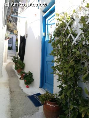 [P02] Anafiotika, „insula” din centrul Atenei » foto by crismis
 - 
<span class="allrVoted glyphicon glyphicon-heart hidden" id="av947050"></span>
<a class="m-l-10 hidden" id="sv947050" onclick="voting_Foto_DelVot(,947050,1710)" role="button">șterge vot <span class="glyphicon glyphicon-remove"></span></a>
<a id="v9947050" class=" c-red"  onclick="voting_Foto_SetVot(947050)" role="button"><span class="glyphicon glyphicon-heart-empty"></span> <b>LIKE</b> = Votează poza</a> <img class="hidden"  id="f947050W9" src="/imagini/loader.gif" border="0" /><span class="AjErrMes hidden" id="e947050ErM"></span>