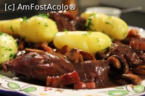 [P12] Iepure in vin » foto by ioana74
 - 
<span class="allrVoted glyphicon glyphicon-heart hidden" id="av722942"></span>
<a class="m-l-10 hidden" id="sv722942" onclick="voting_Foto_DelVot(,722942,1710)" role="button">șterge vot <span class="glyphicon glyphicon-remove"></span></a>
<a id="v9722942" class=" c-red"  onclick="voting_Foto_SetVot(722942)" role="button"><span class="glyphicon glyphicon-heart-empty"></span> <b>LIKE</b> = Votează poza</a> <img class="hidden"  id="f722942W9" src="/imagini/loader.gif" border="0" /><span class="AjErrMes hidden" id="e722942ErM"></span>