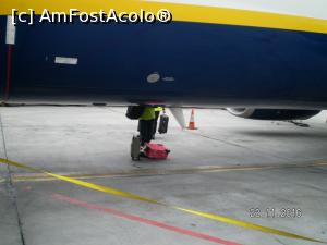 [P06] Bagaje de mana, la urcarea in avion preluate gratuit la cala.  » foto by melena
 - 
<span class="allrVoted glyphicon glyphicon-heart hidden" id="av815538"></span>
<a class="m-l-10 hidden" id="sv815538" onclick="voting_Foto_DelVot(,815538,1710)" role="button">șterge vot <span class="glyphicon glyphicon-remove"></span></a>
<a id="v9815538" class=" c-red"  onclick="voting_Foto_SetVot(815538)" role="button"><span class="glyphicon glyphicon-heart-empty"></span> <b>LIKE</b> = Votează poza</a> <img class="hidden"  id="f815538W9" src="/imagini/loader.gif" border="0" /><span class="AjErrMes hidden" id="e815538ErM"></span>