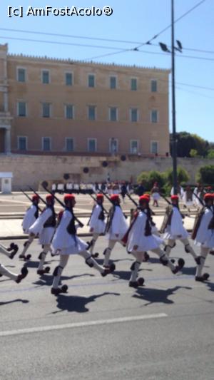 [P02] Schimbarea garzii » foto by Adriana_B
 - 
<span class="allrVoted glyphicon glyphicon-heart hidden" id="av755136"></span>
<a class="m-l-10 hidden" id="sv755136" onclick="voting_Foto_DelVot(,755136,1710)" role="button">șterge vot <span class="glyphicon glyphicon-remove"></span></a>
<a id="v9755136" class=" c-red"  onclick="voting_Foto_SetVot(755136)" role="button"><span class="glyphicon glyphicon-heart-empty"></span> <b>LIKE</b> = Votează poza</a> <img class="hidden"  id="f755136W9" src="/imagini/loader.gif" border="0" /><span class="AjErrMes hidden" id="e755136ErM"></span>