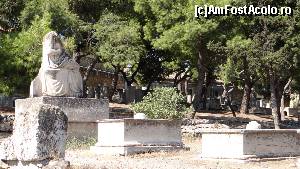 [P01] Cimitirul Antic Kerameikos » foto by Camelia19
 - 
<span class="allrVoted glyphicon glyphicon-heart hidden" id="av565611"></span>
<a class="m-l-10 hidden" id="sv565611" onclick="voting_Foto_DelVot(,565611,1710)" role="button">șterge vot <span class="glyphicon glyphicon-remove"></span></a>
<a id="v9565611" class=" c-red"  onclick="voting_Foto_SetVot(565611)" role="button"><span class="glyphicon glyphicon-heart-empty"></span> <b>LIKE</b> = Votează poza</a> <img class="hidden"  id="f565611W9" src="/imagini/loader.gif" border="0" /><span class="AjErrMes hidden" id="e565611ErM"></span>