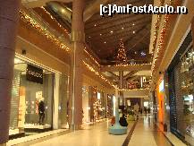 [P11] The Mall, decorat de Craciun. Este mall-ul cu cel mai mare succes! » foto by Ellada_sagapo
 - 
<span class="allrVoted glyphicon glyphicon-heart hidden" id="av42082"></span>
<a class="m-l-10 hidden" id="sv42082" onclick="voting_Foto_DelVot(,42082,1710)" role="button">șterge vot <span class="glyphicon glyphicon-remove"></span></a>
<a id="v942082" class=" c-red"  onclick="voting_Foto_SetVot(42082)" role="button"><span class="glyphicon glyphicon-heart-empty"></span> <b>LIKE</b> = Votează poza</a> <img class="hidden"  id="f42082W9" src="/imagini/loader.gif" border="0" /><span class="AjErrMes hidden" id="e42082ErM"></span>