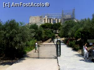 [P11] Grecia- Atena - Intrarea principala spre Acropole » foto by alina1104
 - 
<span class="allrVoted glyphicon glyphicon-heart hidden" id="av718332"></span>
<a class="m-l-10 hidden" id="sv718332" onclick="voting_Foto_DelVot(,718332,1710)" role="button">șterge vot <span class="glyphicon glyphicon-remove"></span></a>
<a id="v9718332" class=" c-red"  onclick="voting_Foto_SetVot(718332)" role="button"><span class="glyphicon glyphicon-heart-empty"></span> <b>LIKE</b> = Votează poza</a> <img class="hidden"  id="f718332W9" src="/imagini/loader.gif" border="0" /><span class="AjErrMes hidden" id="e718332ErM"></span>