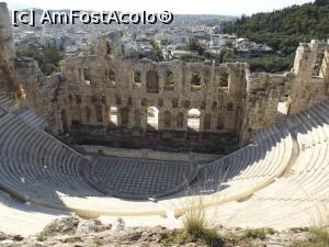 [P15] Odeonul lui Herod Atticus, în dreapta colina Filopappou » foto by irinad
 - 
<span class="allrVoted glyphicon glyphicon-heart hidden" id="av927814"></span>
<a class="m-l-10 hidden" id="sv927814" onclick="voting_Foto_DelVot(,927814,1710)" role="button">șterge vot <span class="glyphicon glyphicon-remove"></span></a>
<a id="v9927814" class=" c-red"  onclick="voting_Foto_SetVot(927814)" role="button"><span class="glyphicon glyphicon-heart-empty"></span> <b>LIKE</b> = Votează poza</a> <img class="hidden"  id="f927814W9" src="/imagini/loader.gif" border="0" /><span class="AjErrMes hidden" id="e927814ErM"></span>