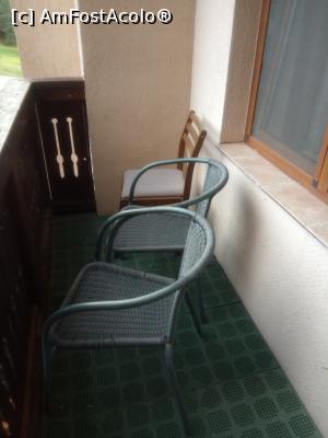 [P08] balcon camera » foto by ile57b
 - 
<span class="allrVoted glyphicon glyphicon-heart hidden" id="av1291483"></span>
<a class="m-l-10 hidden" id="sv1291483" onclick="voting_Foto_DelVot(,1291483,1724)" role="button">șterge vot <span class="glyphicon glyphicon-remove"></span></a>
<a id="v91291483" class=" c-red"  onclick="voting_Foto_SetVot(1291483)" role="button"><span class="glyphicon glyphicon-heart-empty"></span> <b>LIKE</b> = Votează poza</a> <img class="hidden"  id="f1291483W9" src="/imagini/loader.gif" border="0" /><span class="AjErrMes hidden" id="e1291483ErM"></span>