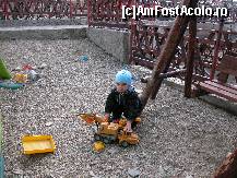 [P12] La joaca cu excavatorul... » foto by Daniel35
 - 
<span class="allrVoted glyphicon glyphicon-heart hidden" id="av77407"></span>
<a class="m-l-10 hidden" id="sv77407" onclick="voting_Foto_DelVot(,77407,1755)" role="button">șterge vot <span class="glyphicon glyphicon-remove"></span></a>
<a id="v977407" class=" c-red"  onclick="voting_Foto_SetVot(77407)" role="button"><span class="glyphicon glyphicon-heart-empty"></span> <b>LIKE</b> = Votează poza</a> <img class="hidden"  id="f77407W9" src="/imagini/loader.gif" border="0" /><span class="AjErrMes hidden" id="e77407ErM"></span>