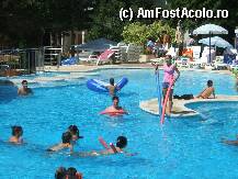 [P06] Gimnastica-n apa (piscina=1.10 m) » foto by Zoazore
 - 
<span class="allrVoted glyphicon glyphicon-heart hidden" id="av9676"></span>
<a class="m-l-10 hidden" id="sv9676" onclick="voting_Foto_DelVot(,9676,1853)" role="button">șterge vot <span class="glyphicon glyphicon-remove"></span></a>
<a id="v99676" class=" c-red"  onclick="voting_Foto_SetVot(9676)" role="button"><span class="glyphicon glyphicon-heart-empty"></span> <b>LIKE</b> = Votează poza</a> <img class="hidden"  id="f9676W9" src="/imagini/loader.gif" border="0" /><span class="AjErrMes hidden" id="e9676ErM"></span>