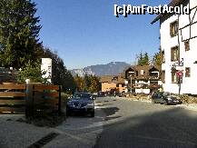 [P04] Strada Trei Brazi, in drum catre vila Select. » foto by cristi46
 - 
<span class="allrVoted glyphicon glyphicon-heart hidden" id="av275125"></span>
<a class="m-l-10 hidden" id="sv275125" onclick="voting_Foto_DelVot(,275125,1863)" role="button">șterge vot <span class="glyphicon glyphicon-remove"></span></a>
<a id="v9275125" class=" c-red"  onclick="voting_Foto_SetVot(275125)" role="button"><span class="glyphicon glyphicon-heart-empty"></span> <b>LIKE</b> = Votează poza</a> <img class="hidden"  id="f275125W9" src="/imagini/loader.gif" border="0" /><span class="AjErrMes hidden" id="e275125ErM"></span>